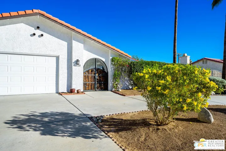 2750 E Vincentia Road, Palm Springs, California 92262
