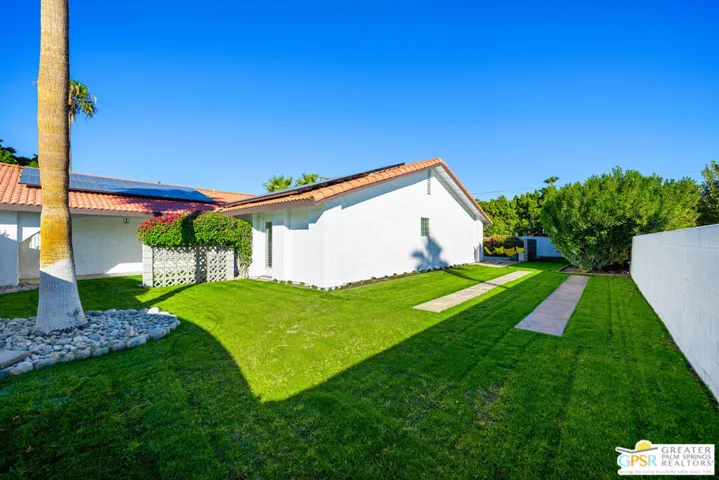 2750 E Vincentia Road, Palm Springs, California 92262