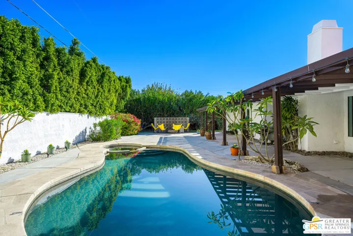 2750 E Vincentia Road, Palm Springs, California 92262