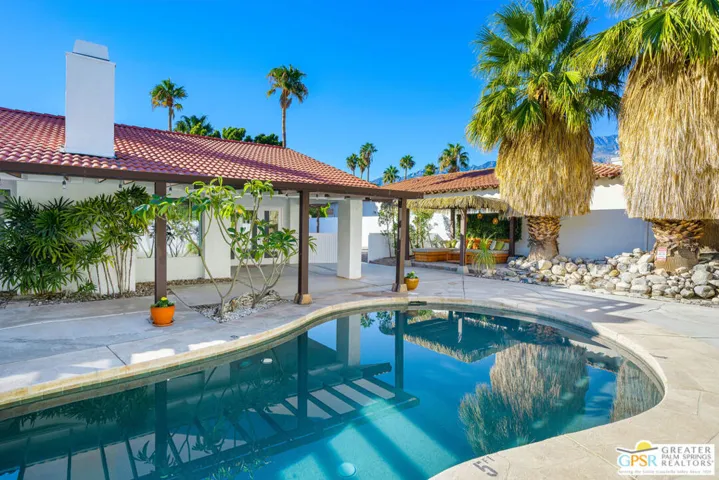2750 E Vincentia Road, Palm Springs, California 92262