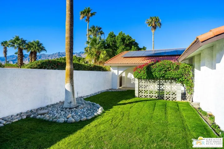 2750 E Vincentia Road, Palm Springs, California 92262