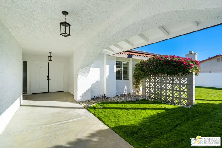 2750 E Vincentia Road, Palm Springs, California 92262