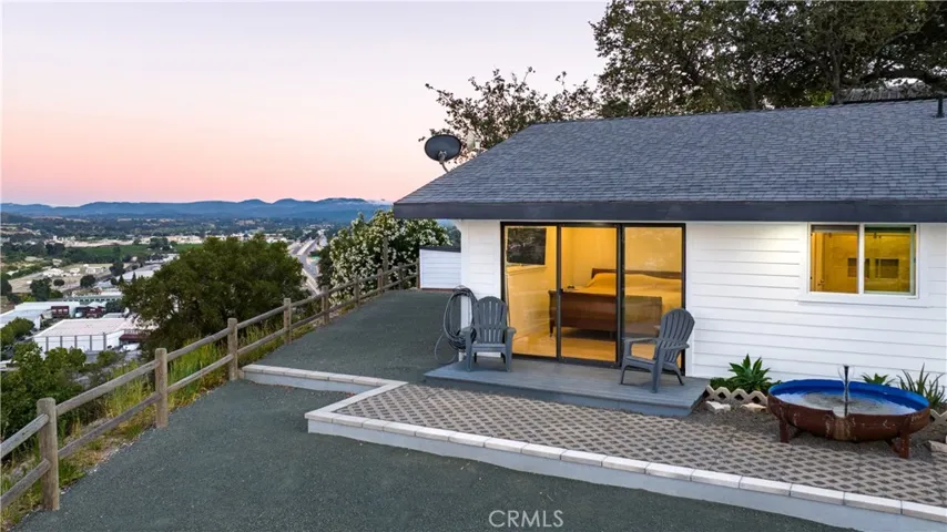 840 Madrone, Paso Robles, California 93446