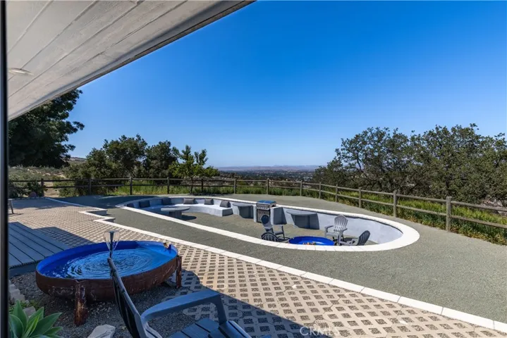 840 Madrone, Paso Robles, California 93446