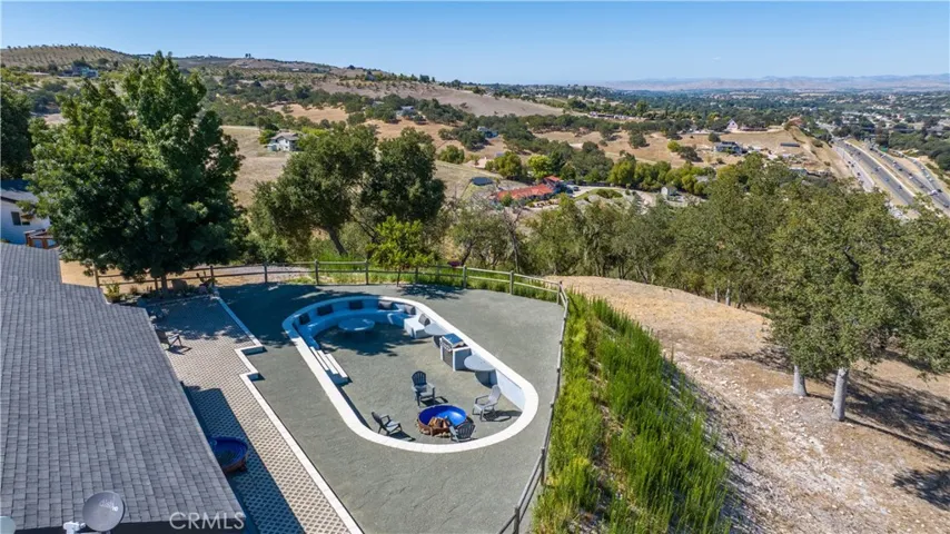 840 Madrone, Paso Robles, California 93446