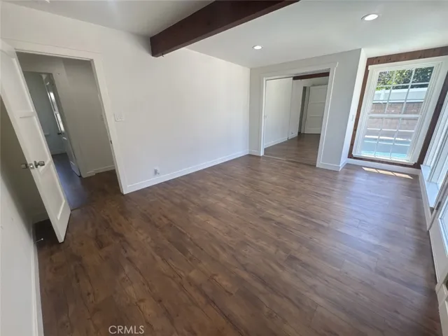 7245 Wish Avenue, Lake Balboa, California 91406