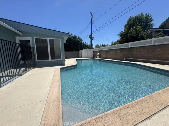 7245 Wish Avenue, Lake Balboa, California 91406