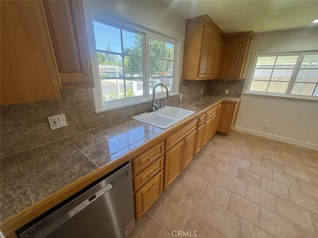 7245 Wish Avenue, Lake Balboa, California 91406