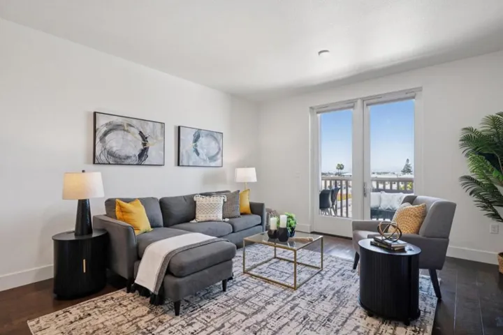 657 Walnut Street 423, San Carlos, California 94070
