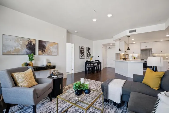657 Walnut Street 423, San Carlos, California 94070