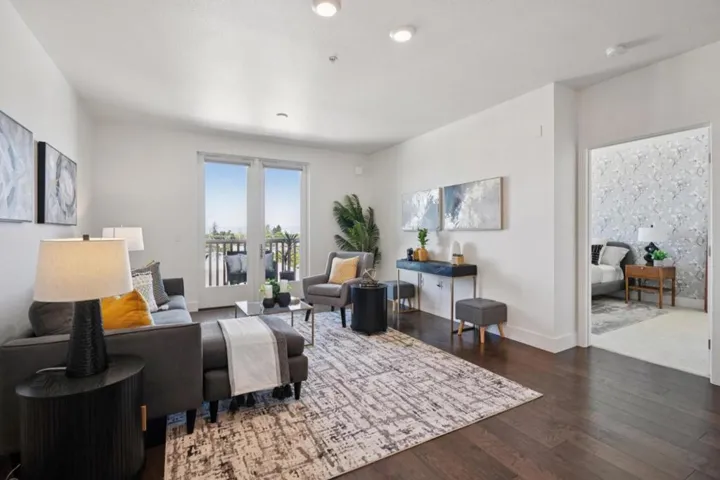 657 Walnut Street 423, San Carlos, California 94070