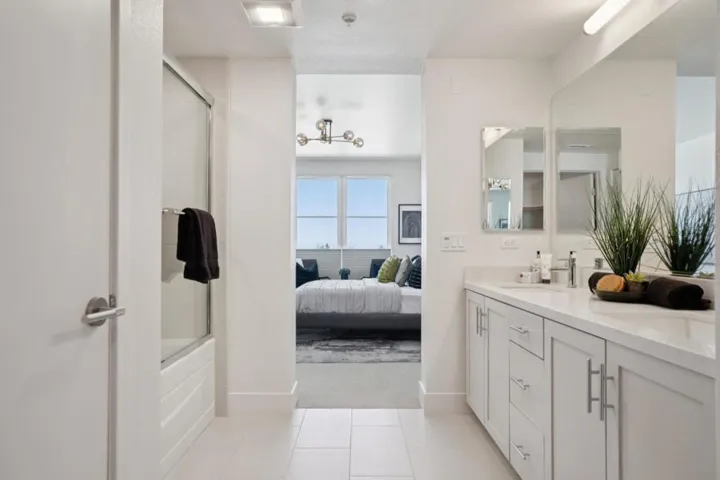 657 Walnut Street 423, San Carlos, California 94070