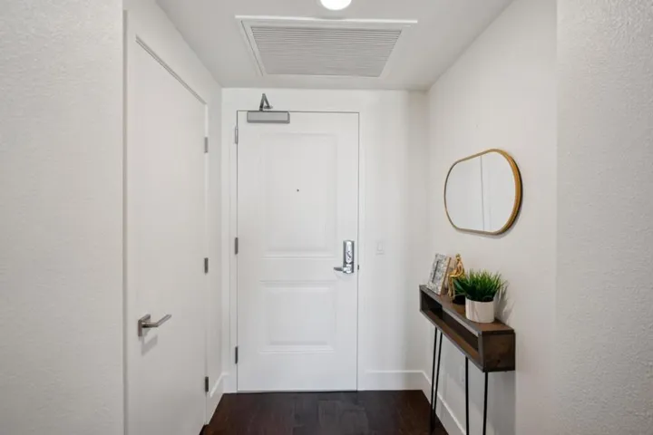 657 Walnut Street 423, San Carlos, California 94070