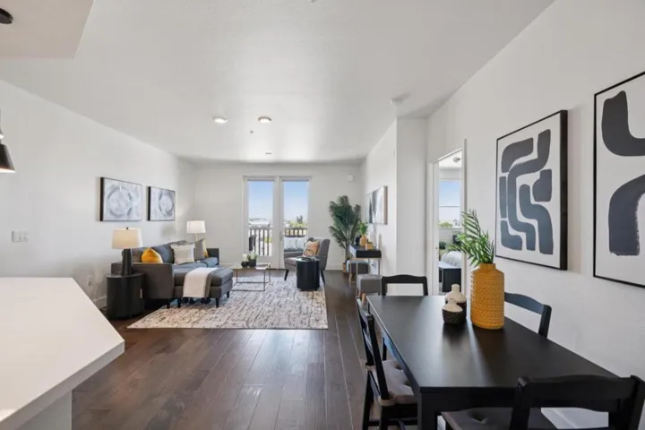 657 Walnut Street 423, San Carlos, California 94070