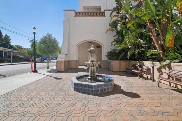 657 Walnut Street 423, San Carlos, California 94070