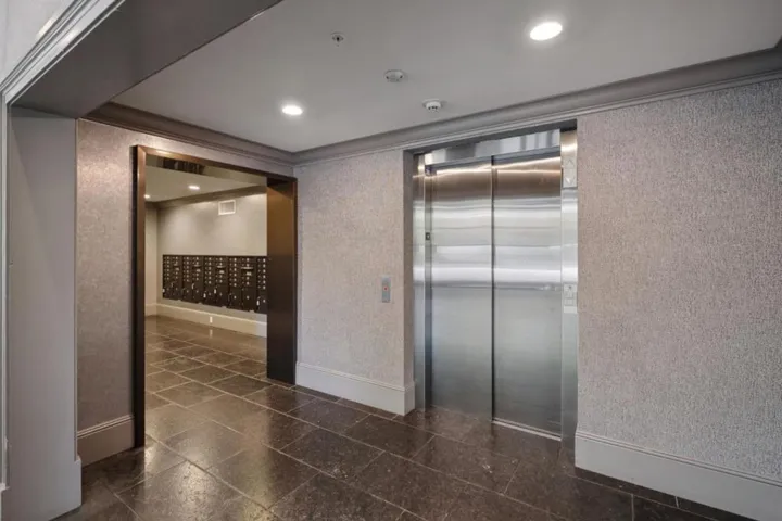 657 Walnut Street 423, San Carlos, California 94070