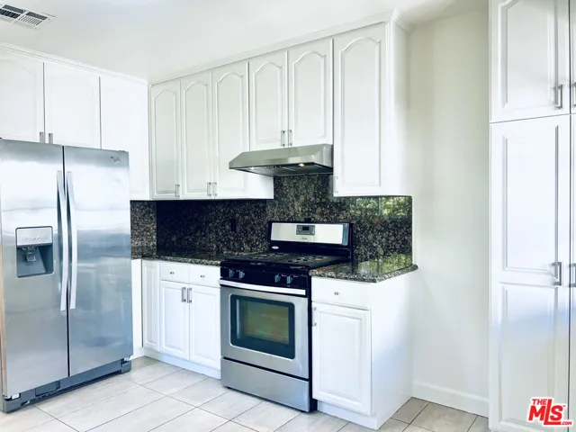 926 N Pass Avenue, Burbank, California 91505
