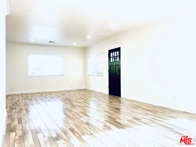 926 N Pass Avenue, Burbank, California 91505