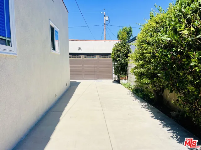 926 N Pass Avenue, Burbank, California 91505