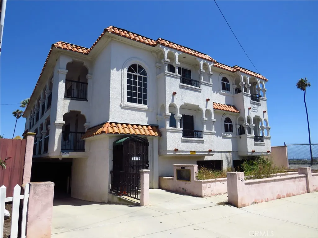 6 Units Built in 1993 No Rent Control