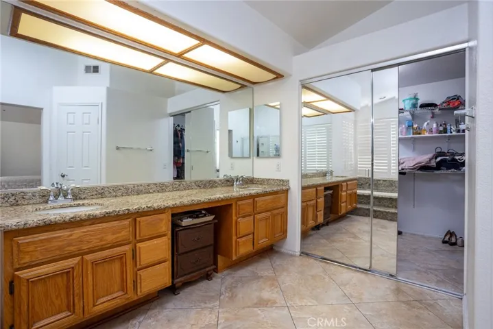 7482 Cambridge Court, Fontana, California 92336