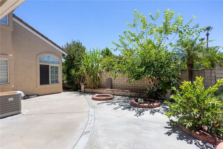 7482 Cambridge Court, Fontana, California 92336
