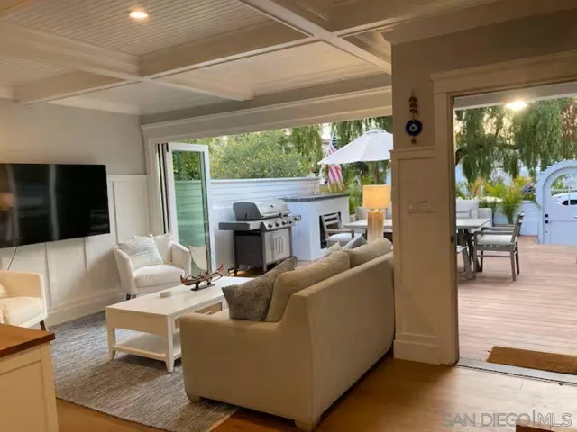 457 E Avenue, Coronado, California 92118