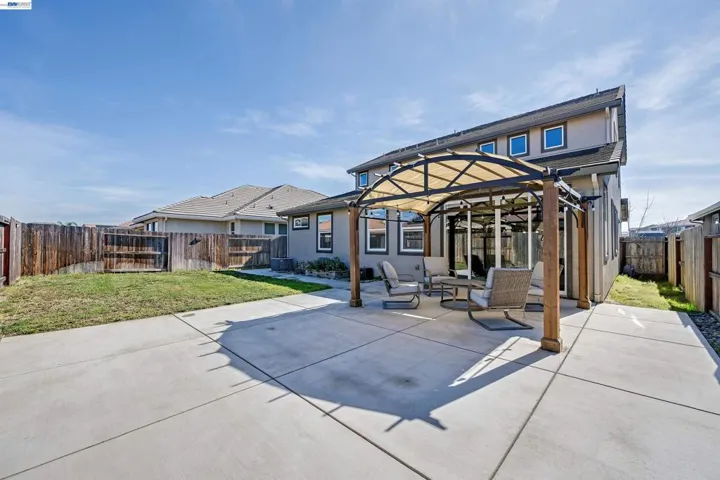 1589 Friendly, Manteca, California 95337