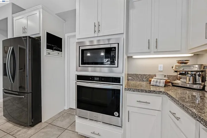 1589 Friendly, Manteca, California 95337