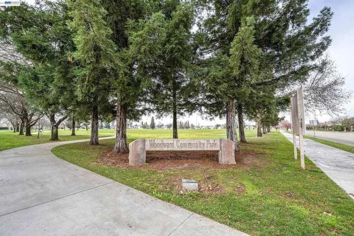 1589 Friendly, Manteca, California 95337