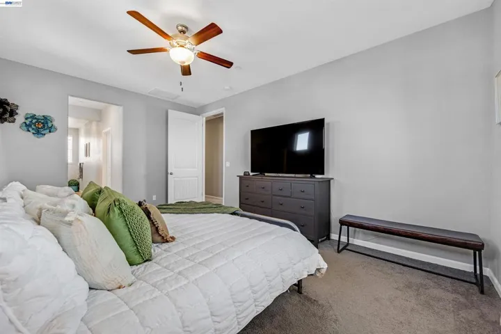 1589 Friendly, Manteca, California 95337