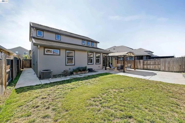 1589 Friendly, Manteca, California 95337