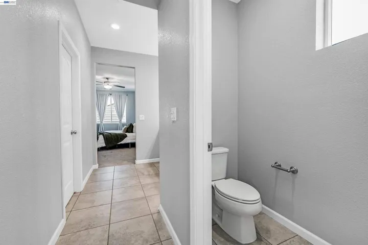 1589 Friendly, Manteca, California 95337