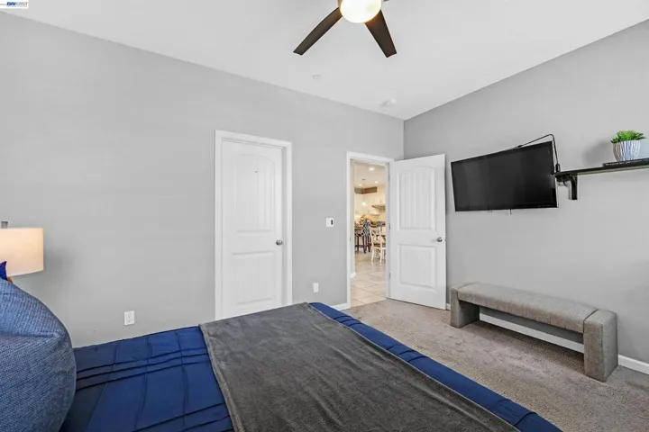 1589 Friendly, Manteca, California 95337