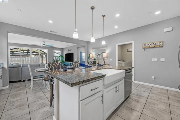 1589 Friendly, Manteca, California 95337