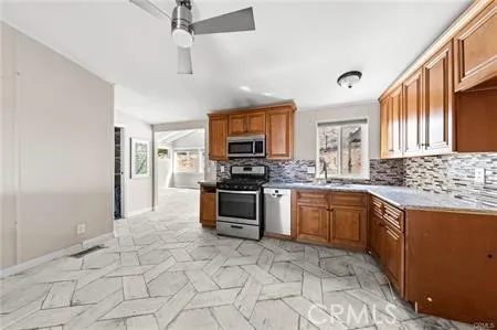 30876 Epiplaneia, Winchester, California 92596