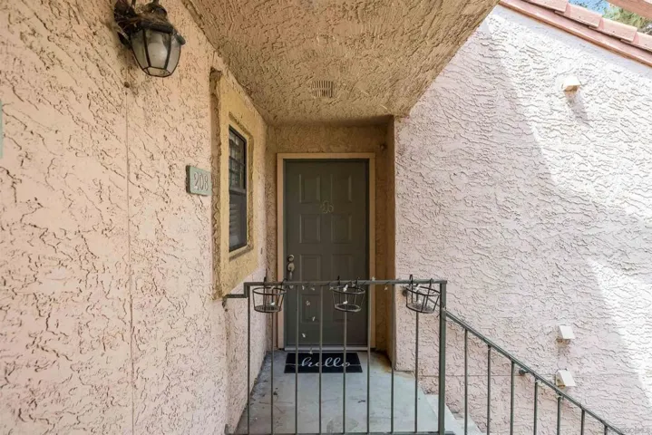 12051 Alta Carmel Ct 208, San Diego, California 92128