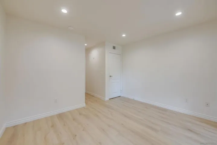 12051 Alta Carmel Ct 208, San Diego, California 92128