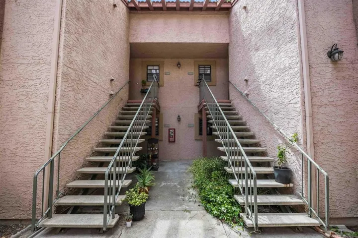 12051 Alta Carmel Ct 208, San Diego, California 92128