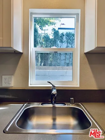 451 Ivy Street B, Glendale, California 91204