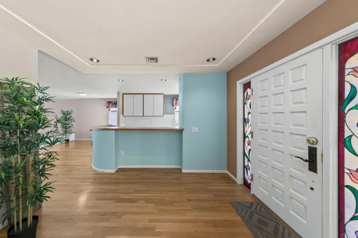 2853 Dove Street, San Diego, California 92103