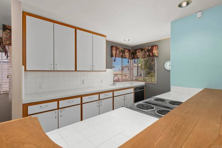 2853 Dove Street, San Diego, California 92103