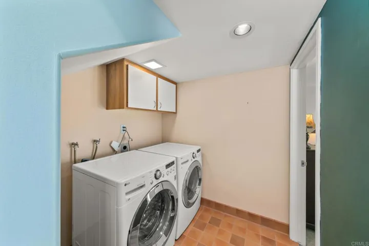 2853 Dove Street, San Diego, California 92103