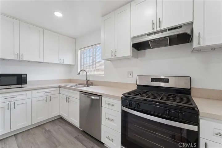 16550 Kalisher, Granada Hills, California 91344