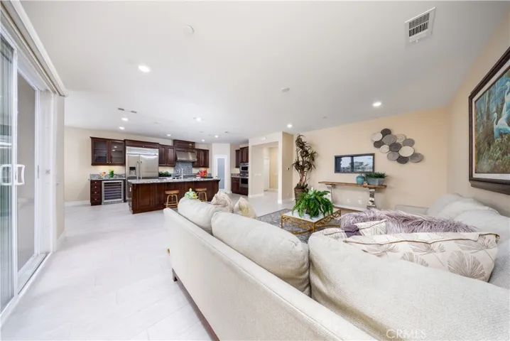 21086 Willow Heights, Diamond Bar, California 91765