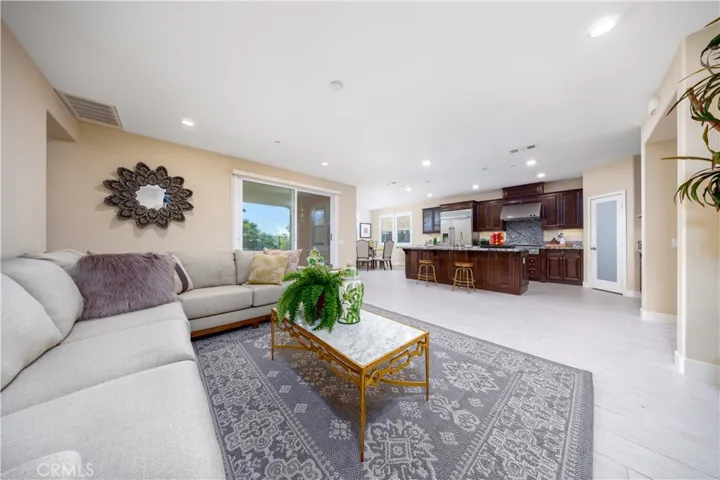 21086 Willow Heights, Diamond Bar, California 91765