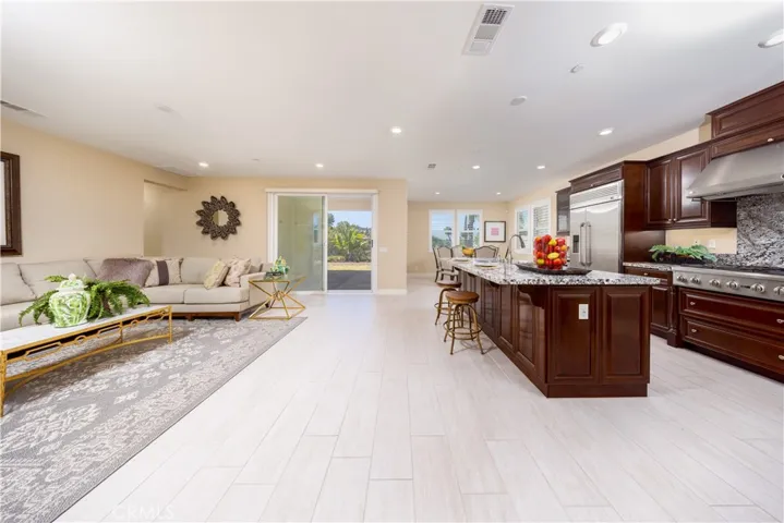 21086 Willow Heights, Diamond Bar, California 91765