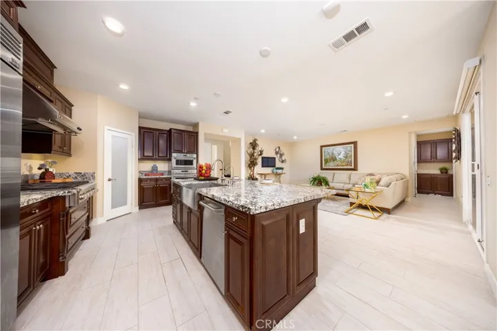 21086 Willow Heights, Diamond Bar, California 91765