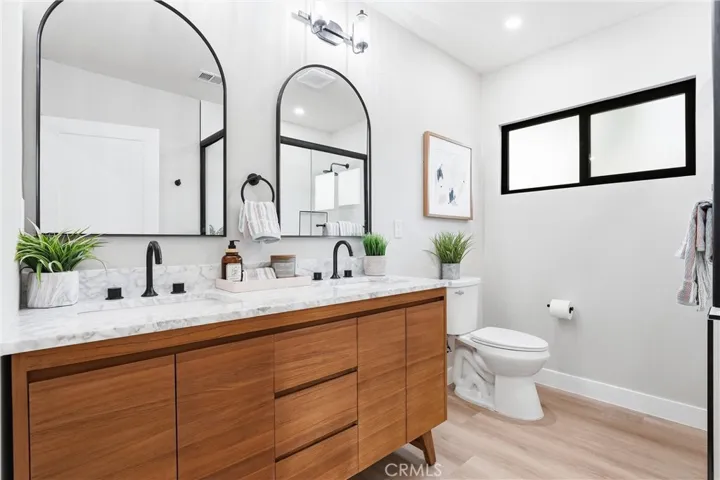 4523 Lexington Avenue, Los Angeles, California 90029