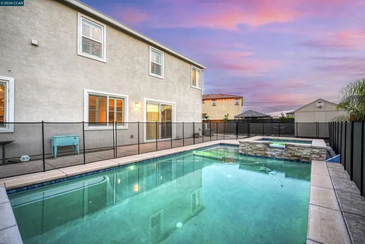 1655 Apricot Ct, Dixon, California 95620